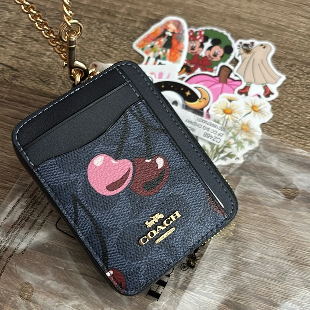 Coach Zip Card Case Cherries 🍒 Print 🩷 NWT
